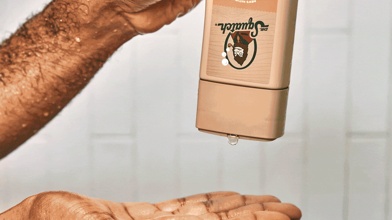 Dr. Squatch Summer Citrus Shampoo being used